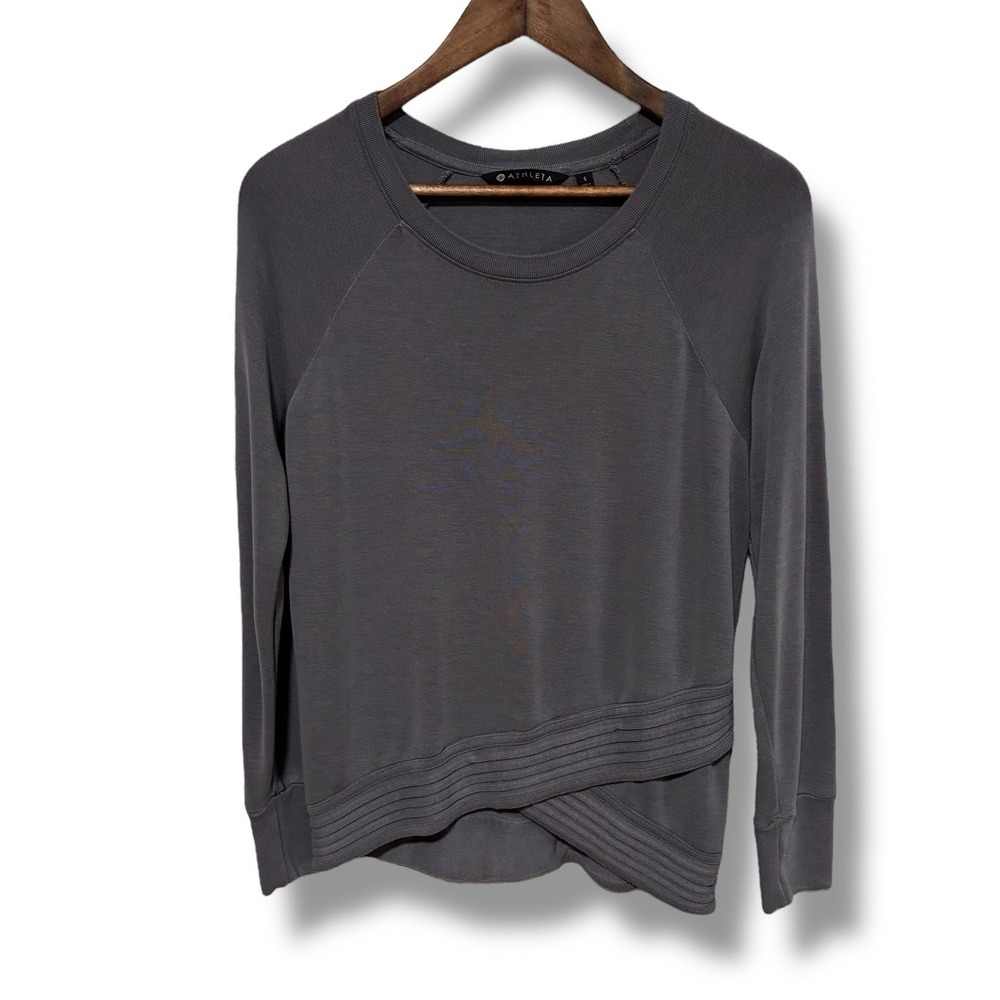 Athleta Women's Round Neck Sweatshirt Gray Size Small 19 x 25